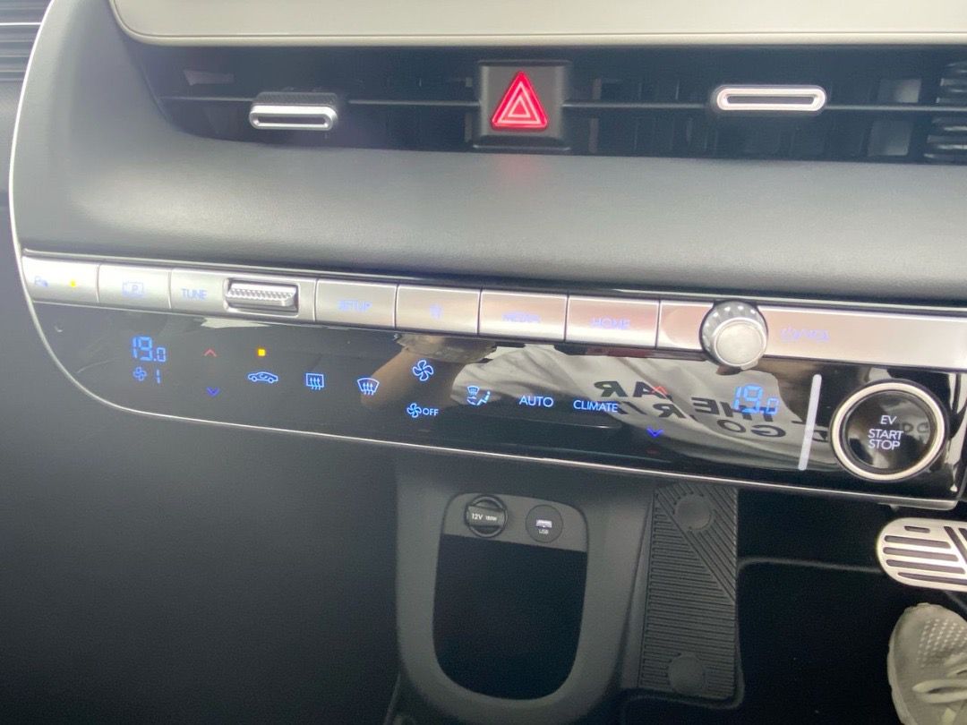 Photo 8 of a black 2023 Hyundai IONIQ 5 for sale at Motors Confidence