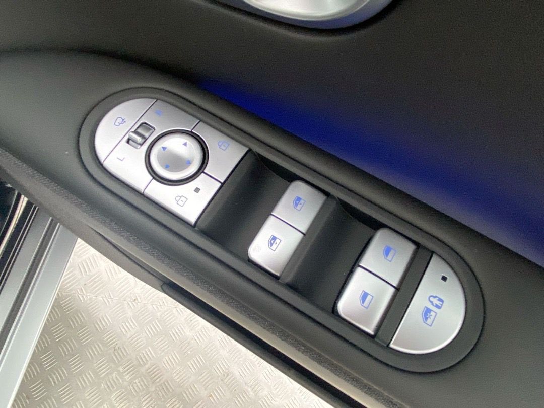 Photo 10 of a black 2023 Hyundai IONIQ 5 for sale at Motors Confidence